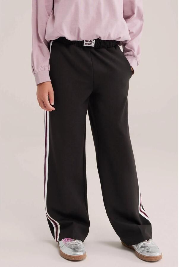 WE Fashion loose fit gestreepte joggingbroek bruin