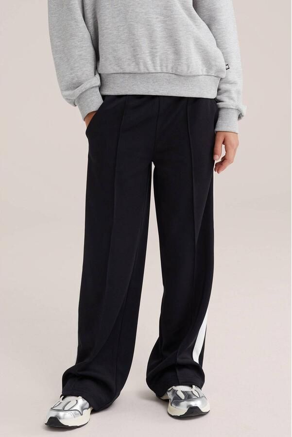 WE Fashion loose fit gestreepte joggingbroek zwart wit Meisjes Polyester