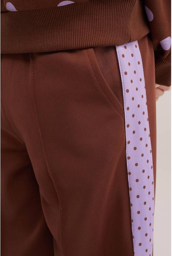 WE Fashion loose fit joggingbroek met stippen bruin paars - Foto 2