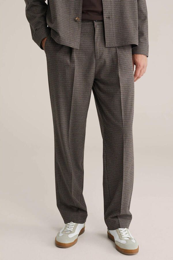 WE Fashion loose geruite chino bruin
