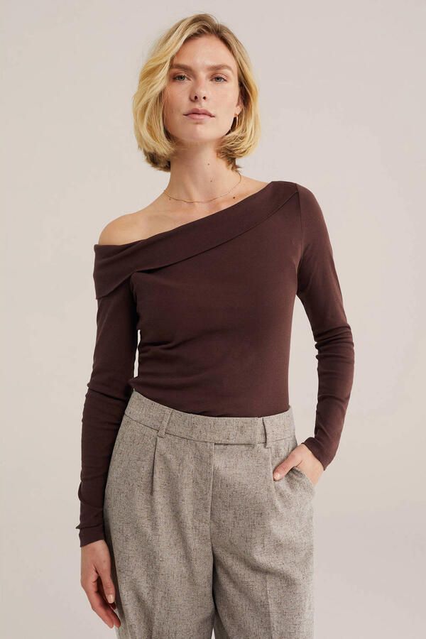 WE Fashion off shoulder top bruin