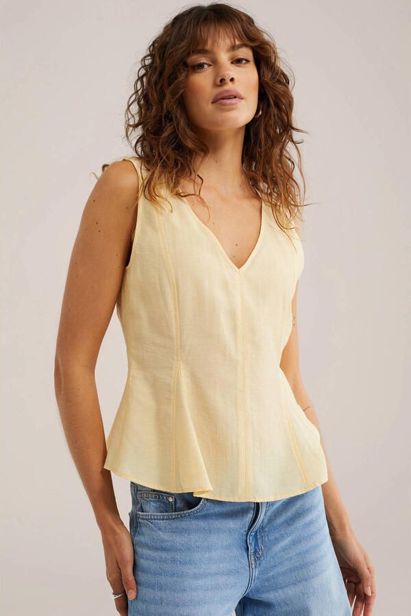 WE Fashion peplum top lichtgeel