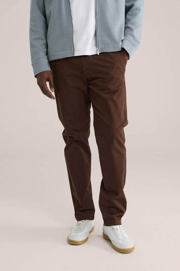 WE Fashion regular chino donkerbruin