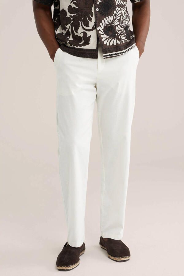WE Fashion regular chino met linnen ecru