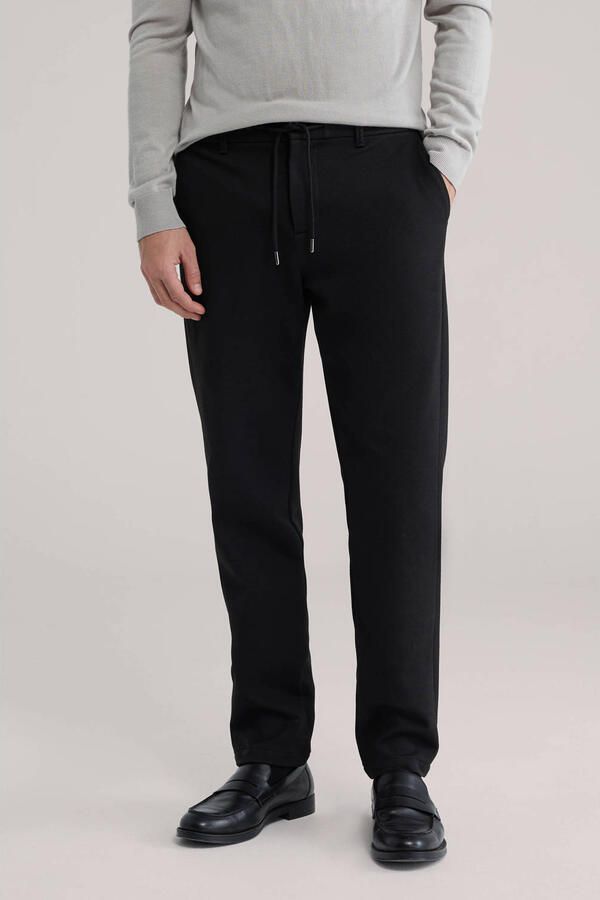 WE Fashion regular chino zwart