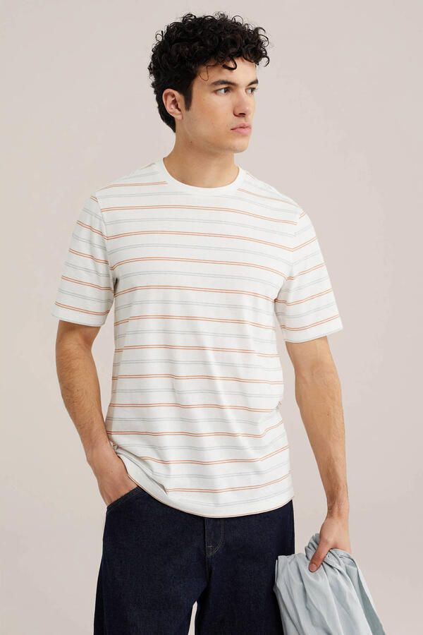 WE Fashion regular fit gestreept T-shirt ecru