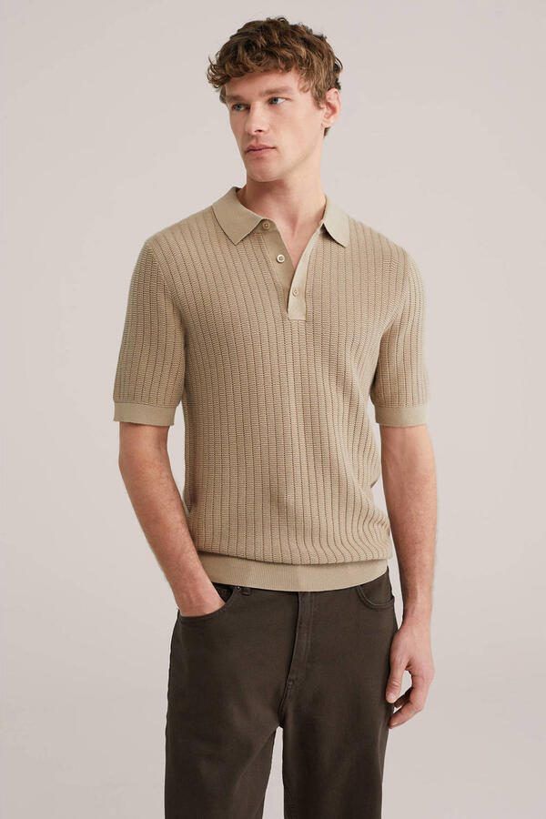 WE Fashion regular polo met ingebreid patroon beige