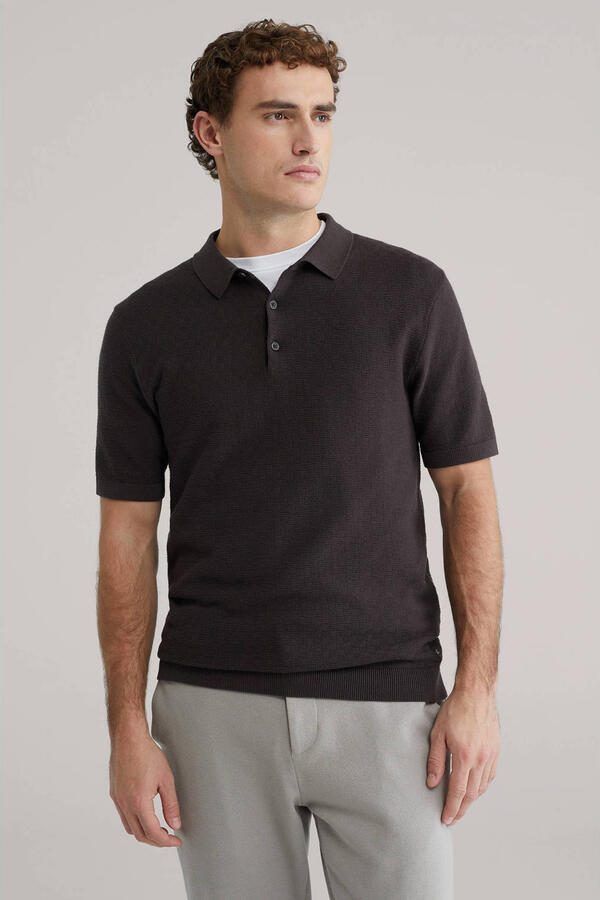 WE Fashion regular polo met ingebreid patroon bruin