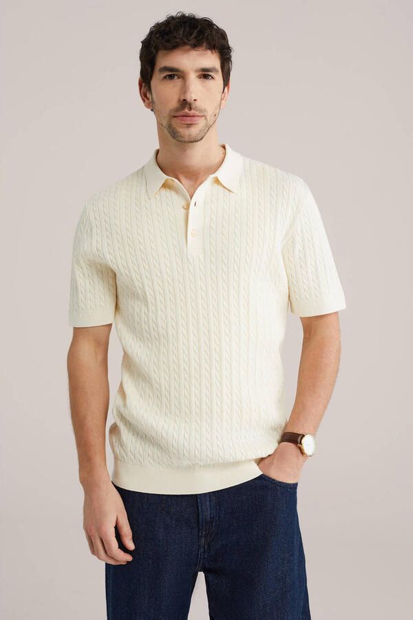 WE Fashion regular polo met kabels ecru