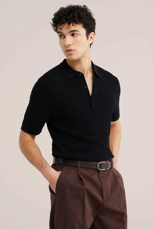 WE Fashion regular polo met textuur zwart