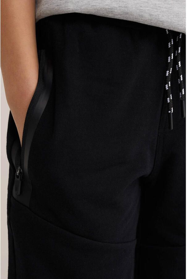 WE Fashion regular sweatshort zwart - Foto 2