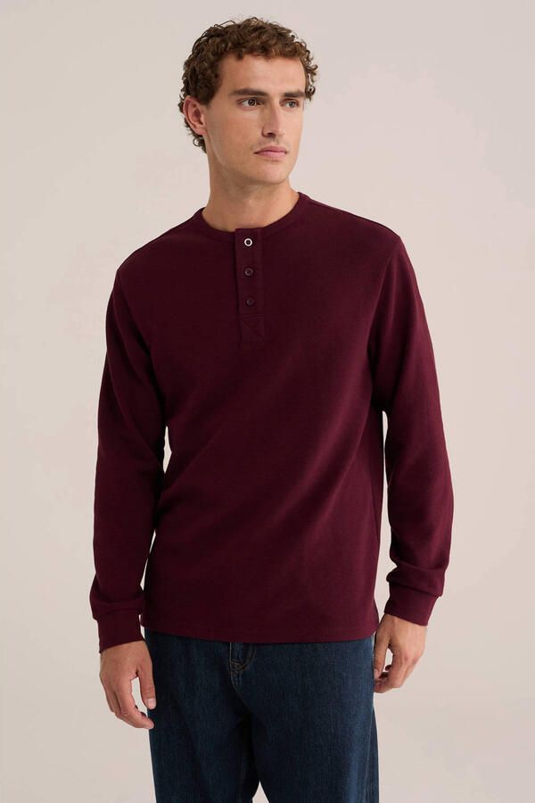 WE Fashion relaxed fit longsleeve donkerrood