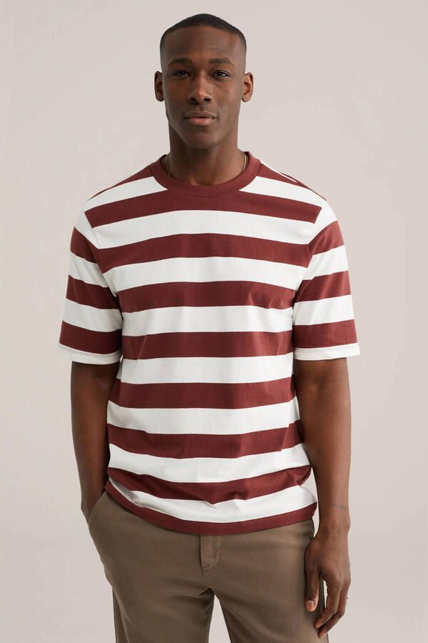 WE Fashion relaxed gestreepte T-shirt donkerrood