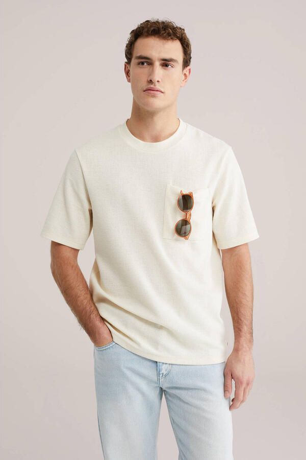 WE Fashion relaxed T-shirt met textuur beige