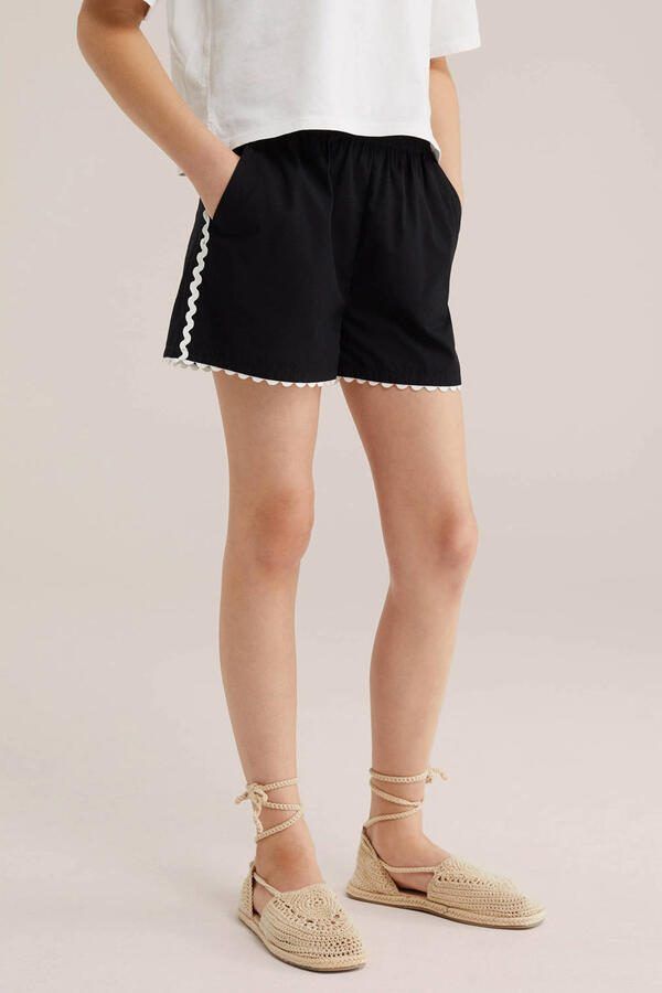 WE Fashion relaxed zwart