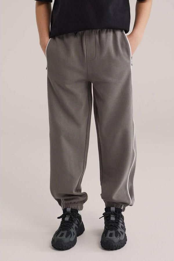 WE Fashion Salty Dog slim casual broek taupe