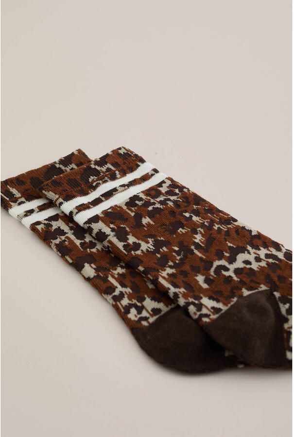 WE Fashion sokken met panterprint donkerbruin - Foto 2