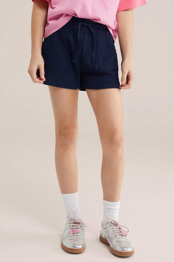 WE Fashion straight casual short donkerblauw met textuur