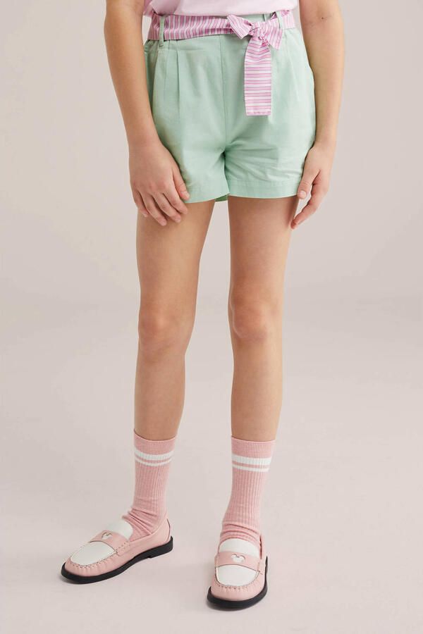 WE Fashion straight casual short mintgroen