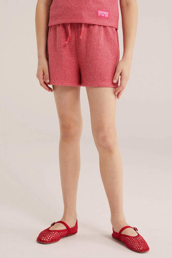 WE Fashion straight casual short roze met textuur