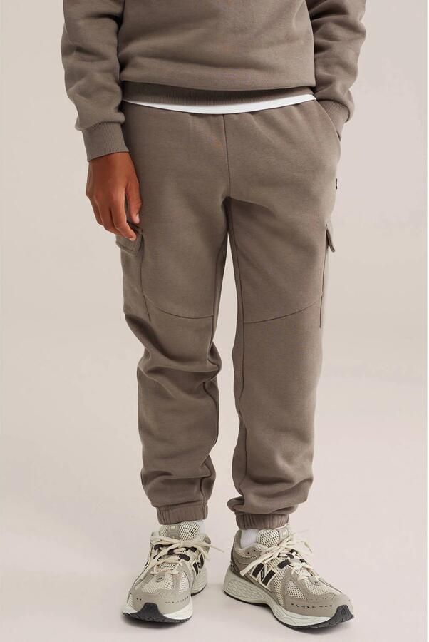 WE Fashion sweat cargobroek bruin
