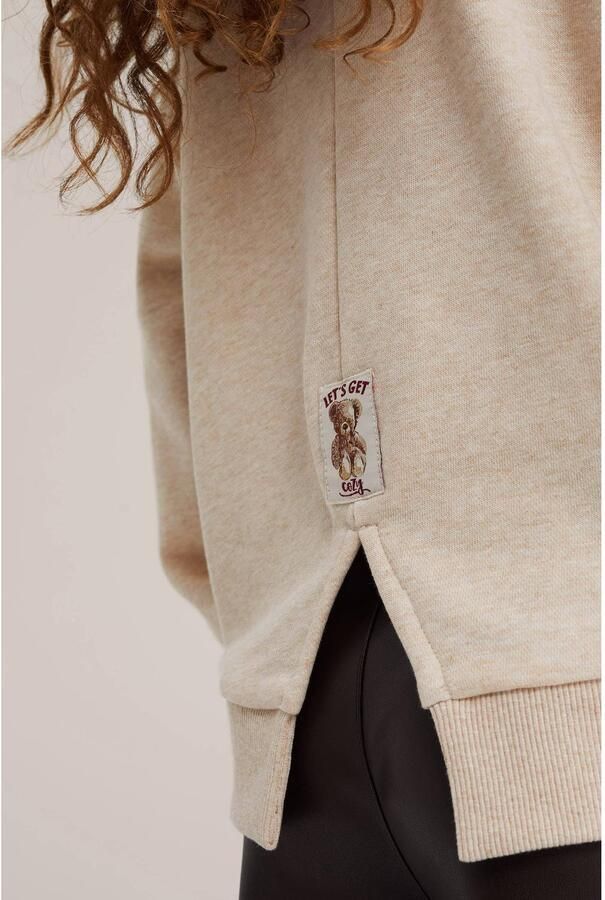 WE Fashion sweater met split en tekst beige Tekst - Foto 2
