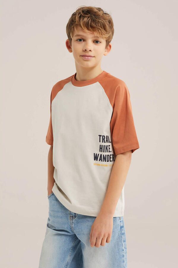 WE Fashion T-shirt met backprint brique