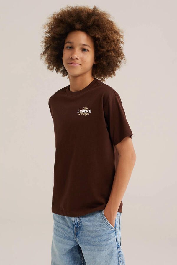 WE Fashion T-shirt met backprint donkerbruin