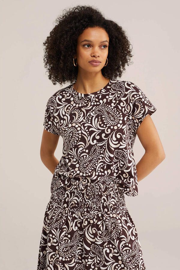 WE Fashion T-shirt met paisley print bruin