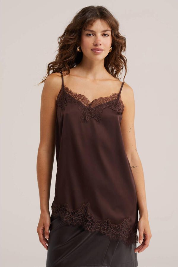 WE Fashion top bruin