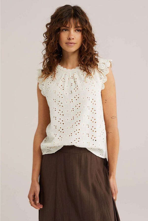 WE Fashion top