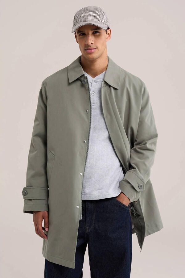 WE Fashion trenchcoat groen