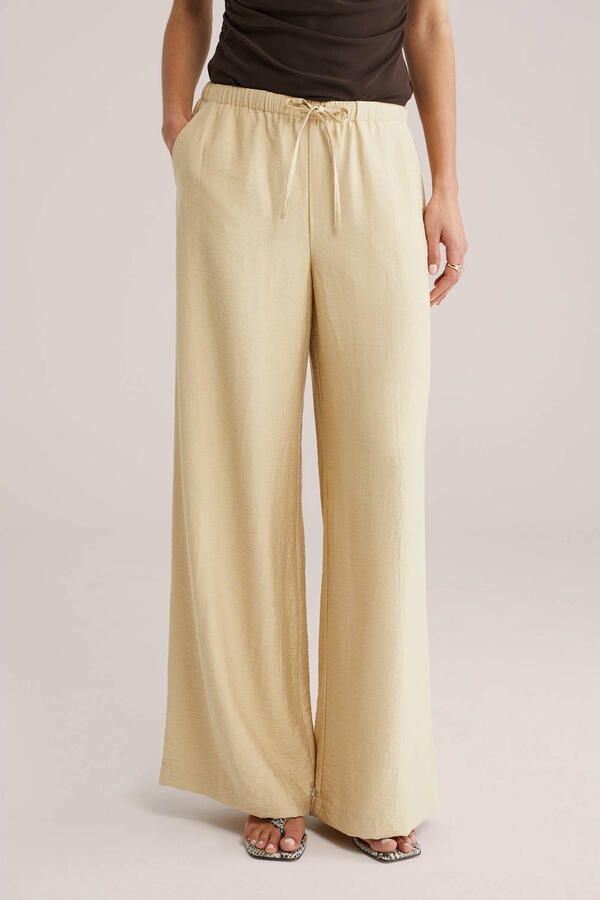 WE Fashion wide leg regular waist broek lichtgeel