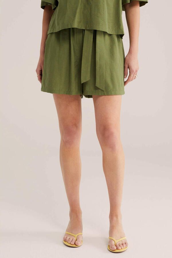 WE Fashion wide leg regular waist casual short groen