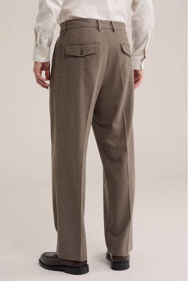 WE Fashion wollen loose fit chino met plooien bruin - Foto 3