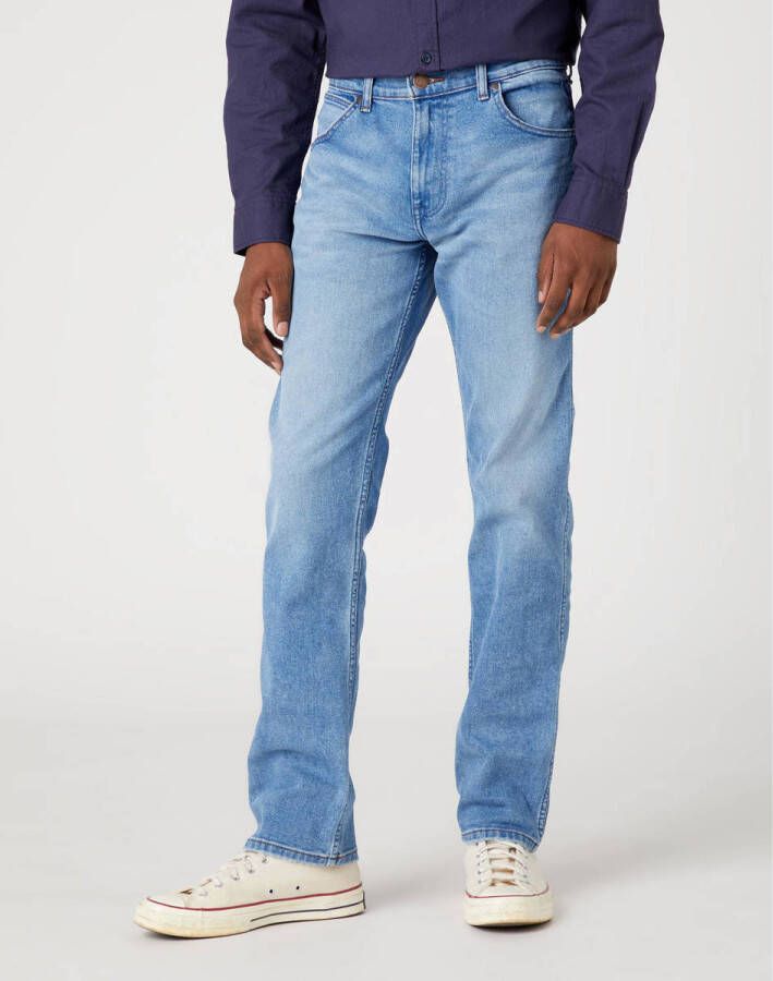 Wrangler straight fit jeans Greensboro cool twist