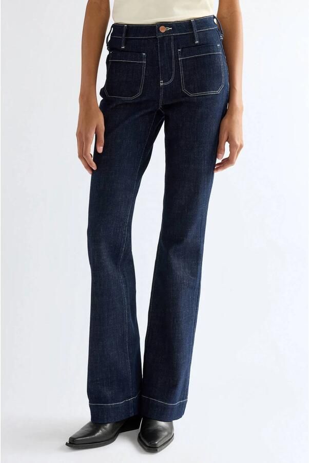 Wrangler flared jeans donkerblauw