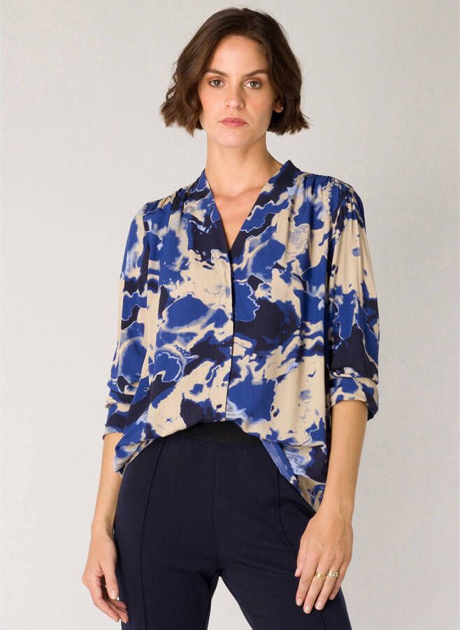 Yest blouse met all over print donkerblauw zand