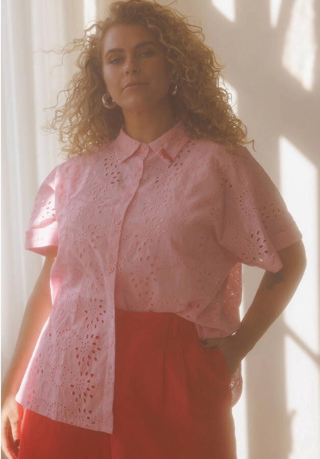 Yest Curve blouse broderie roze