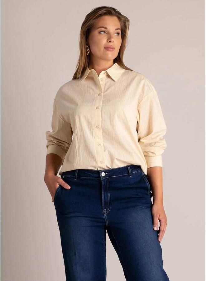 Yest Curve Plus Size blouse met krijtstreep beige