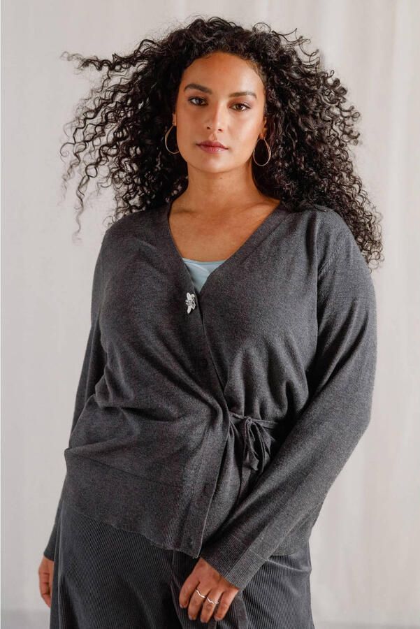 Yest Curve Plus Size gebreid vest grijs