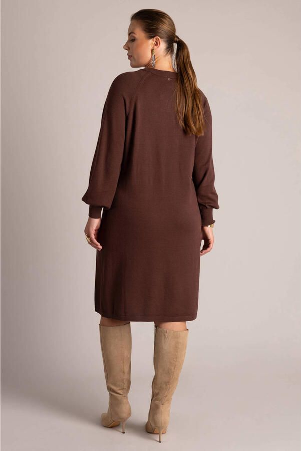 Yest Curve Plus Size gebreide midi jurk met ceintuur roodbruin - Foto 2