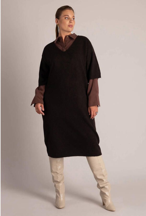 Yest Curve Plus Size gebreide midi jurk met wol donkerbruin