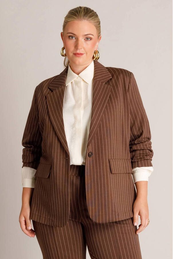 Yest Curve regular fit gestreepte blazer Plus Size bruin