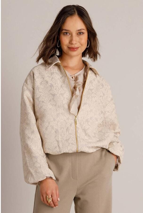 Yest bomberjack met print beige