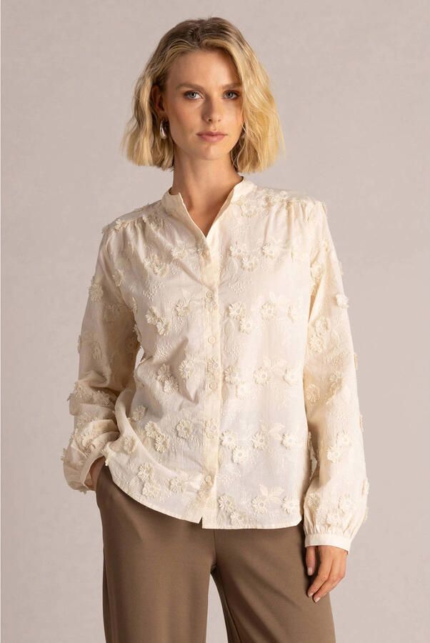 Yest gebloemde blouse met borduursels beige
