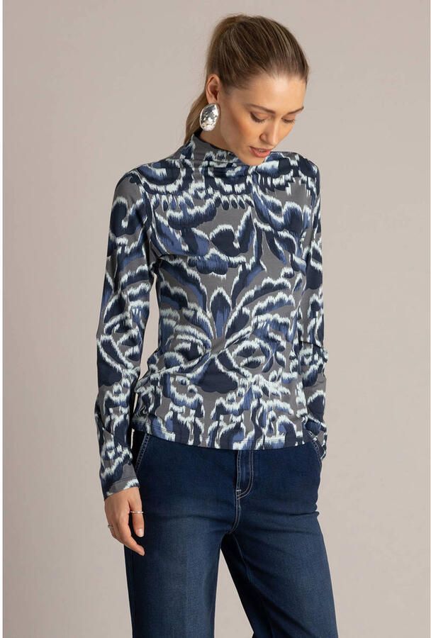 Yest top met print grijs blauw