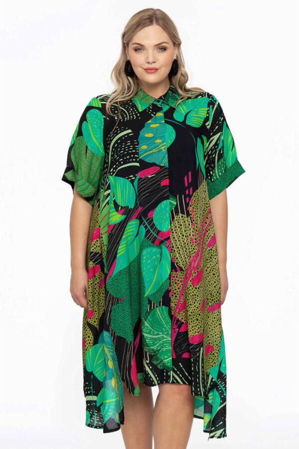 Yoek A-lijn jurk met all over print groen zwart rood
