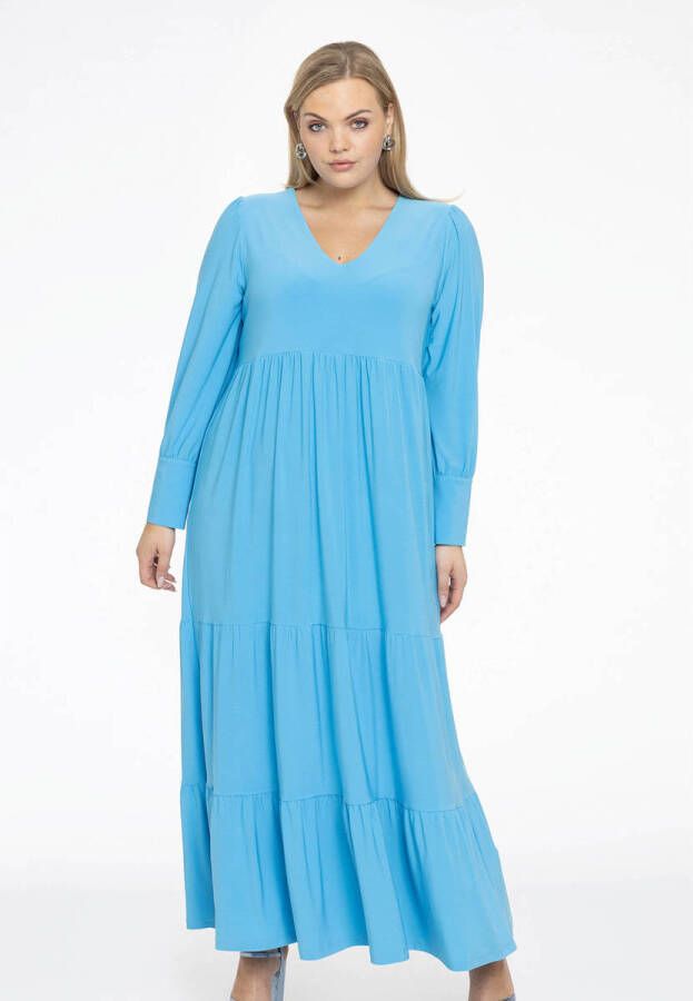 Yoek A-lijn jurk van travelstof DOLCE met volant lichtblauw