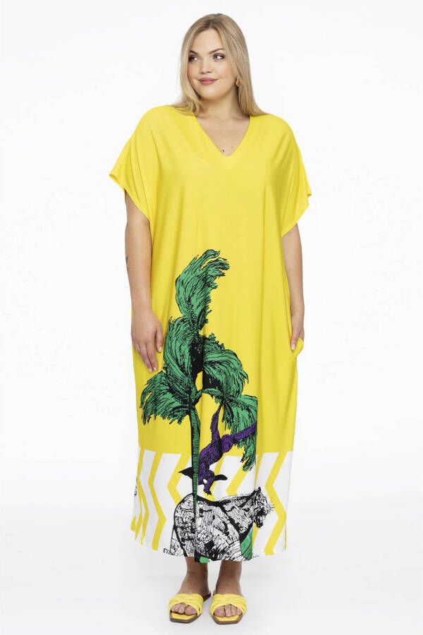Yoek maxi jurk van travelstof DOLCE met all over print geel groen wit